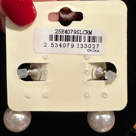 Silver Drop W/Pearl Earrings NWT - Picture 5 of 6